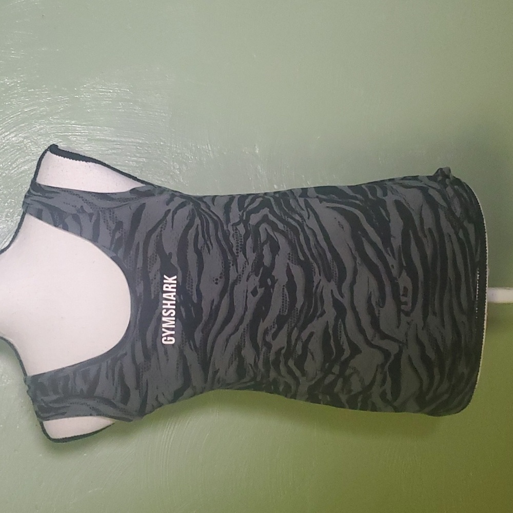 Gymshark tank black and gray sz small